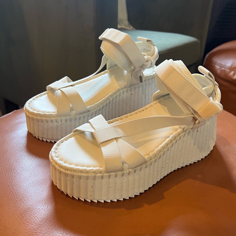 Chloe Nama Sandals 38